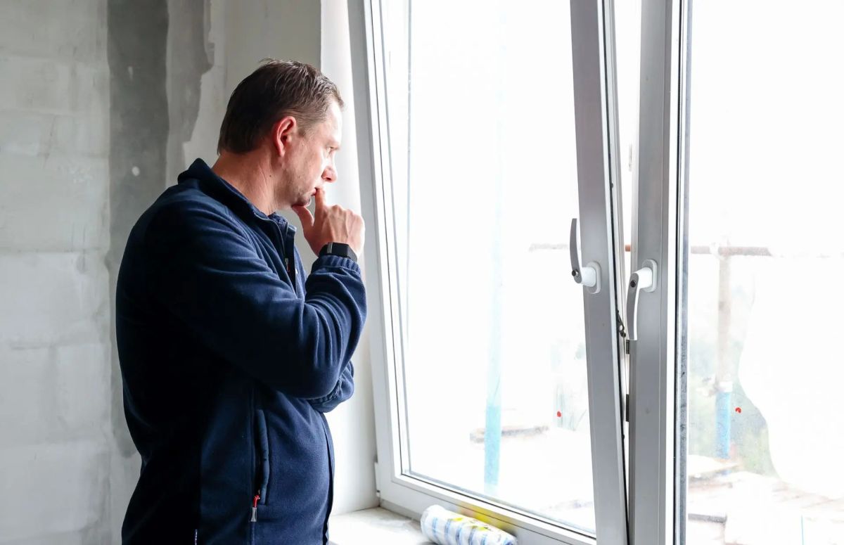 Дмитрий Волков: Выехал в «Изумрудные холмы», чтобы проверить ход восстановительных работ в доме №1 на Бульваре Космонавтов, который пострадал в результате попадания БПЛА Дмитрий Волков: Выехал в «Изумрудные холмы», чтобы проверить ход восстановительных работ в доме №1 на Бульваре Космонавтов, который пострадал в результате попадания БПЛА