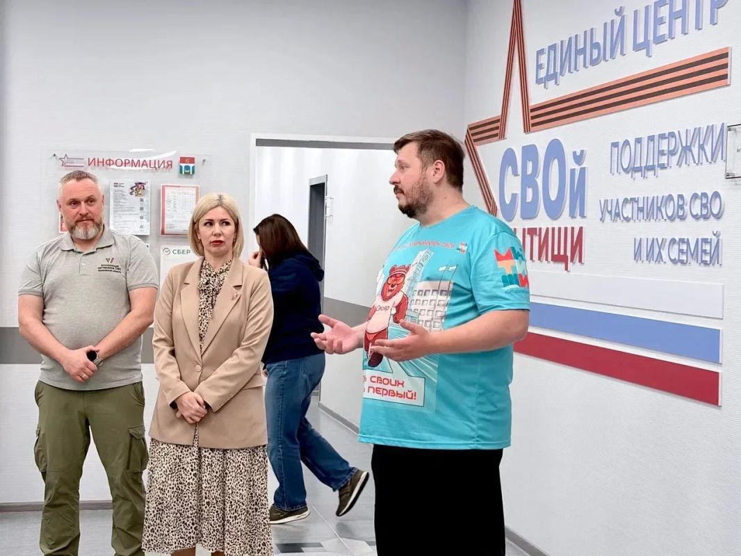 «Важно знать, что ты не один»: старшеклассники посетили мытищинский Центр СВО «Важно знать, что ты не один»: старшеклассники посетили мытищинский Центр СВО