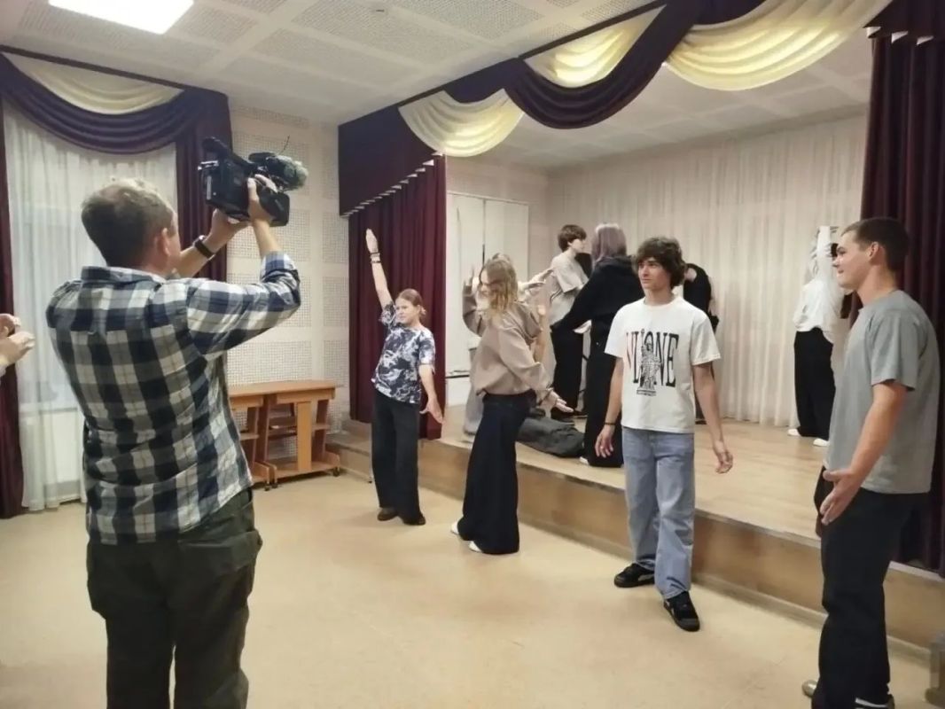 Дом детского творчества представил свои студии и направления Дом детского творчества представил свои студии и направления
