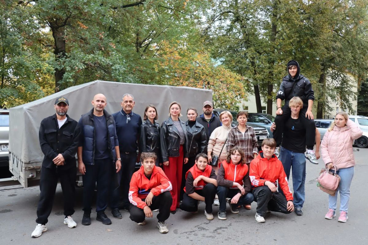 Жители Дубечино передали участникам СВО, их семьям и ветеранам гуманитарную помощь Жители Дубечино передали участникам СВО, их семьям и ветеранам гуманитарную помощь