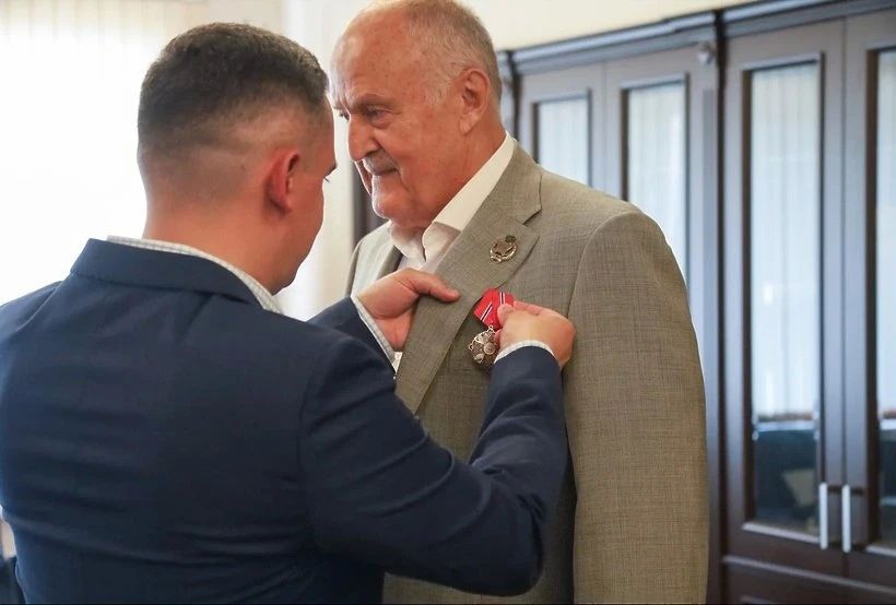 Латвийские журналисты нашли отца Степаненко в РФ и связали его с Бутом