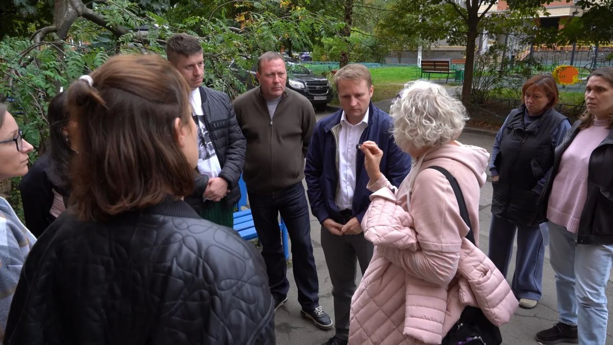 Академика Лаврентьева, 21А: администрация проводит проверку Академика Лаврентьева, 21А: администрация проводит проверку