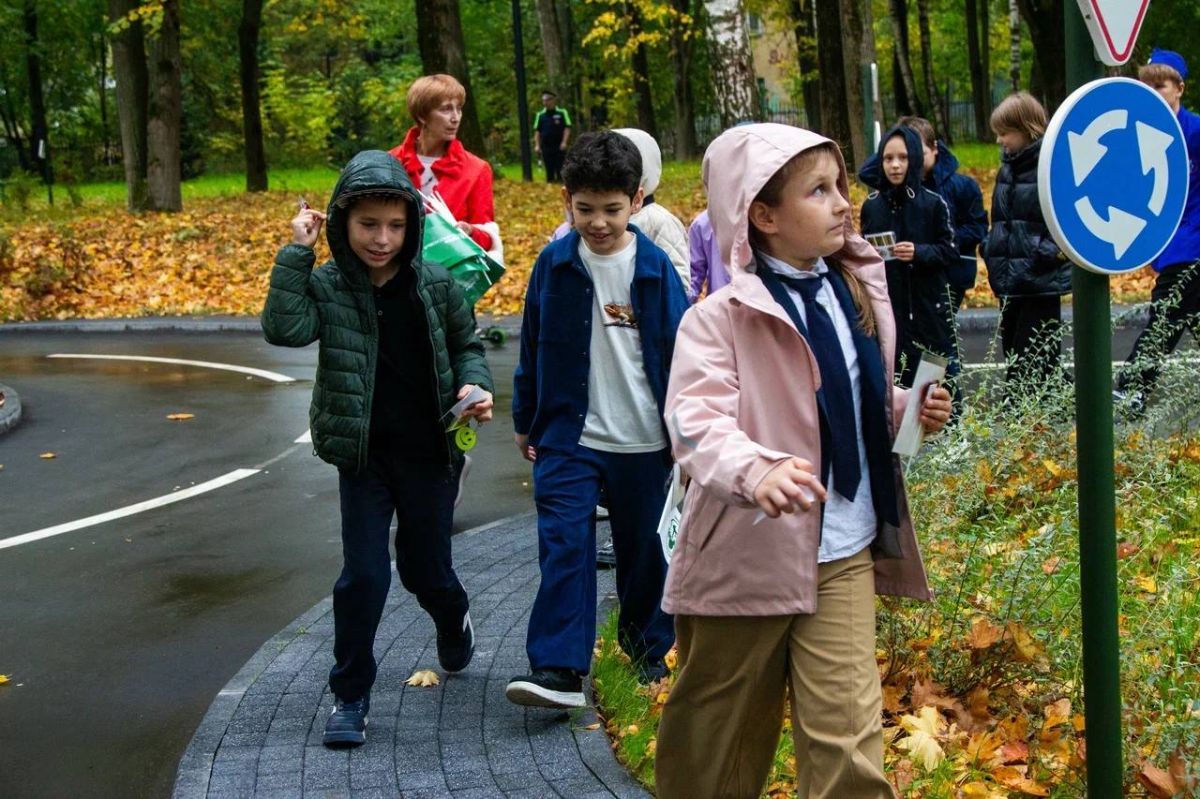 В Щелкове в Центральном парке культуры и отдыха состоялось торжественное открытие автогородка В Щелкове в Центральном парке культуры и отдыха состоялось торжественное открытие автогородка