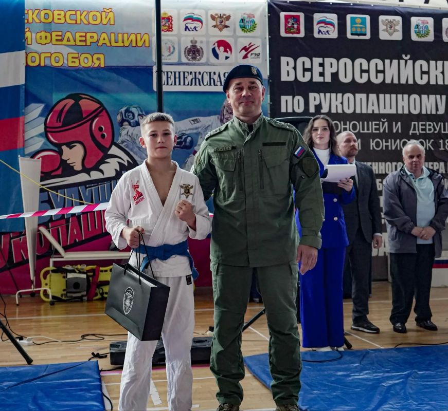 Сотрудники спецподразделения подмосковного главка Росгвардии приняли участие в организации Всероссийских соревнований Сотрудники спецподразделения подмосковного главка Росгвардии приняли участие в организации Всероссийских соревнований
