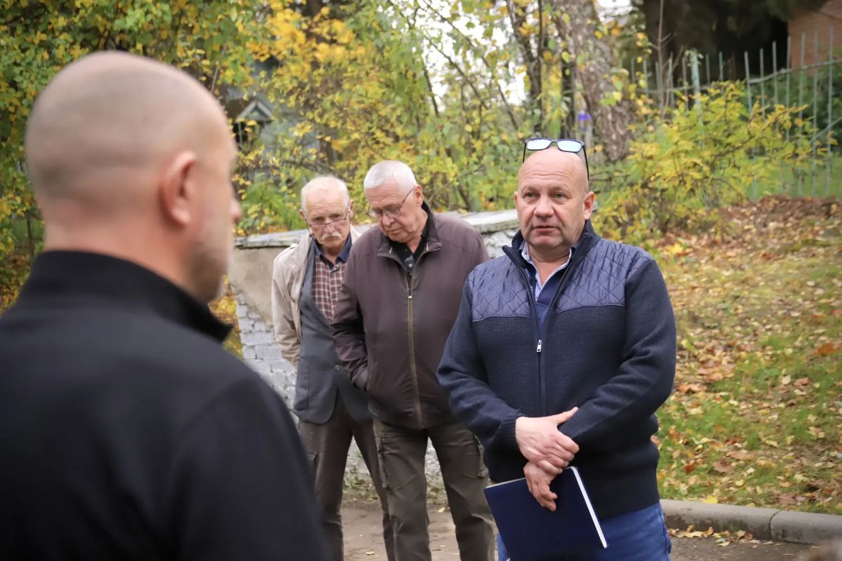 Константин Михальков: Сегодня провели обход в Менделеево и встретились с жителями в рамках выездной администрации Константин Михальков: Сегодня провели обход в Менделеево и встретились с жителями в рамках выездной администрации