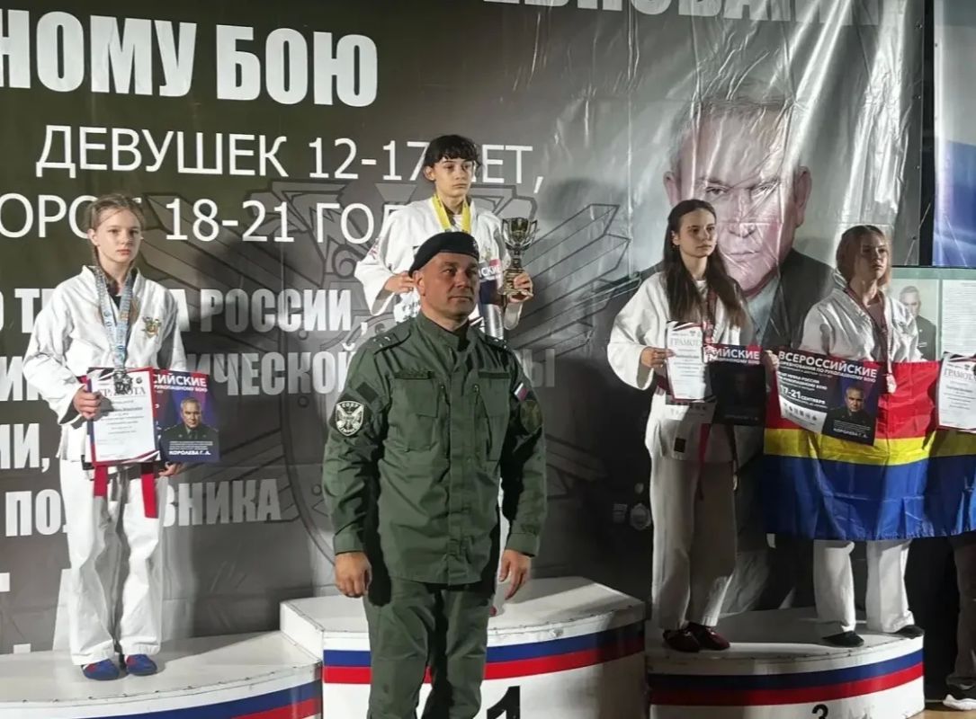Сотрудники спецподразделения подмосковного главка Росгвардии приняли участие в организации Всероссийских соревнований Сотрудники спецподразделения подмосковного главка Росгвардии приняли участие в организации Всероссийских соревнований