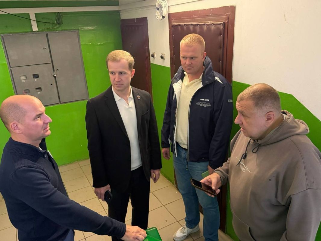Заместитель главы городского округа Подольск Михаил Саруханов провёл обход в посёлке Александровка Заместитель главы городского округа Подольск Михаил Саруханов провёл обход в посёлке Александровка