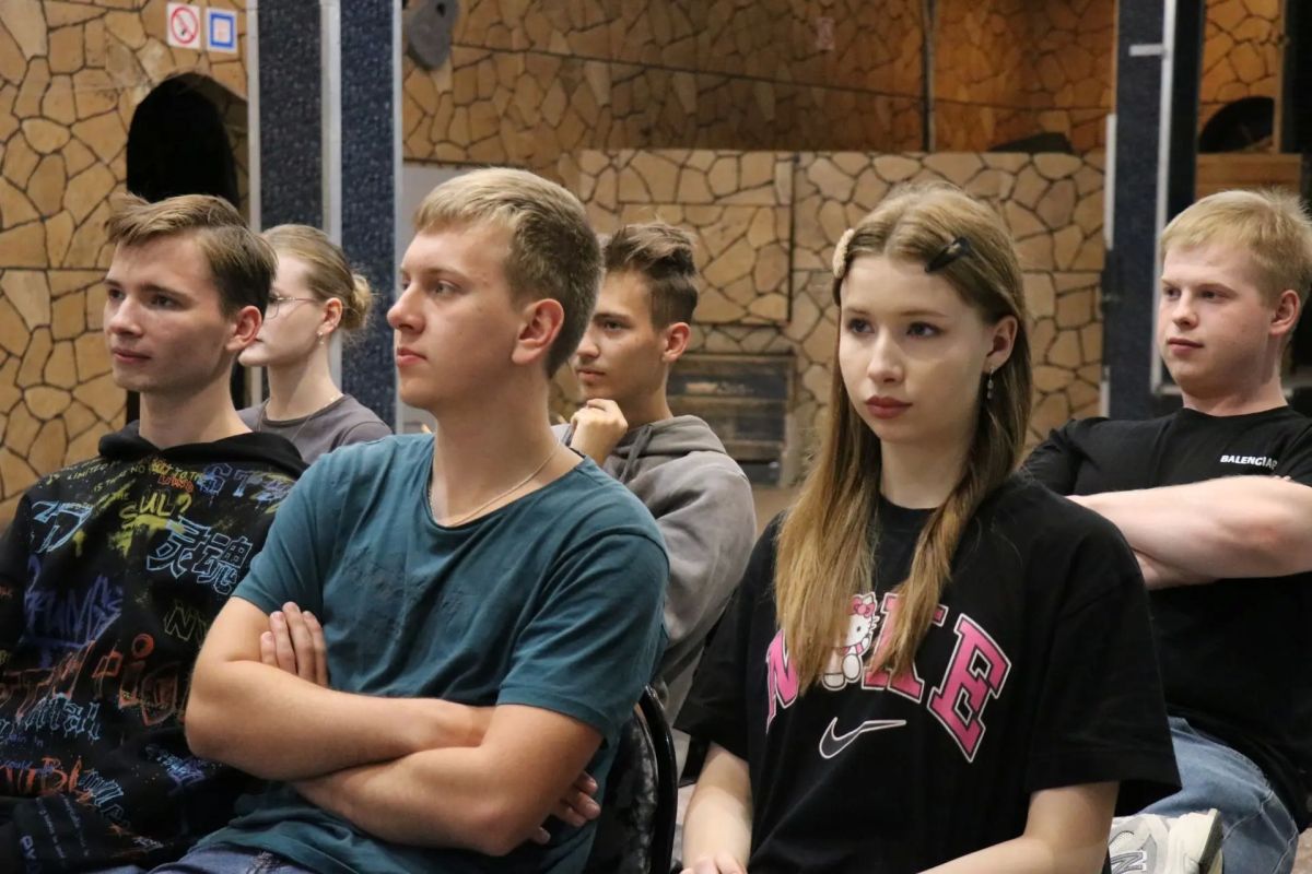 В Молодёжном центре говорили о праве и единстве