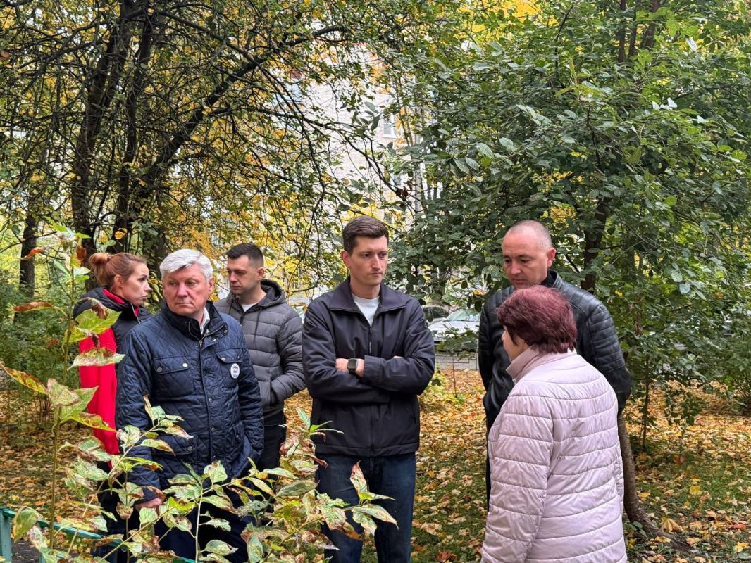 Заместитель главы городского округа Подольск Дмитрий Семенов провёл обход в микрорайоне Юбилейный Заместитель главы городского округа Подольск Дмитрий Семенов провёл обход в микрорайоне Юбилейный