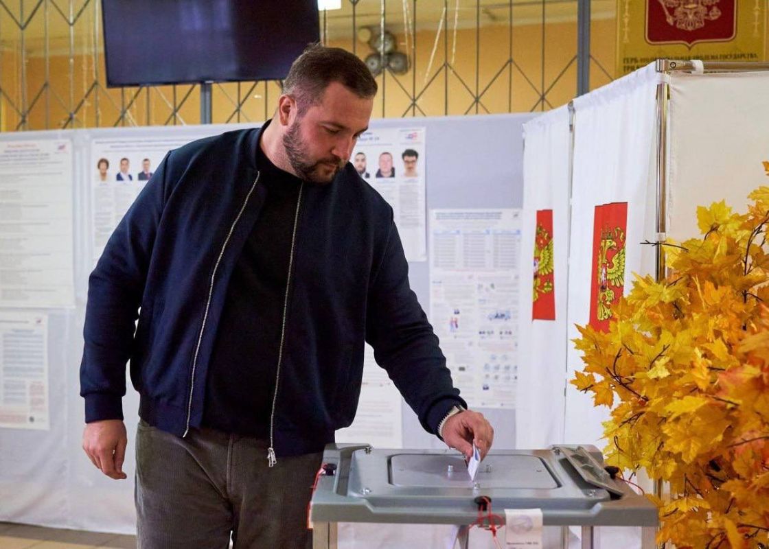 Николай Ханин: Народ России поддержал наши усилия по креплению страны! Николай Ханин: Народ России поддержал наши усилия по креплению страны!