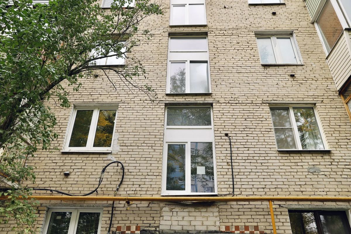 В пострадавших от БПЛА домах Солнечногорска установят окна к середине октября В пострадавших от БПЛА домах Солнечногорска установят окна к середине октября
