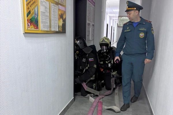 В исправительной колонии № 5 прошли пожарно-тактические учения В исправительной колонии № 5 прошли пожарно-тактические учения