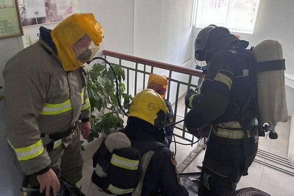 В исправительной колонии № 5 прошли пожарно-тактические учения В исправительной колонии № 5 прошли пожарно-тактические учения
