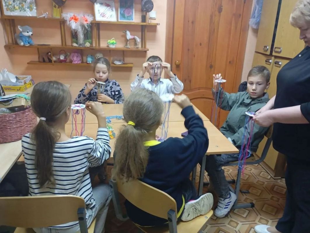 Мастер-класс по кумихимо прошёл в «Территории будущего» Мастер-класс по кумихимо прошёл в «Территории будущего»