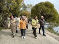 Осенняя прогулка с историей: парк Мира стал площадкой для праздничной экскурсии