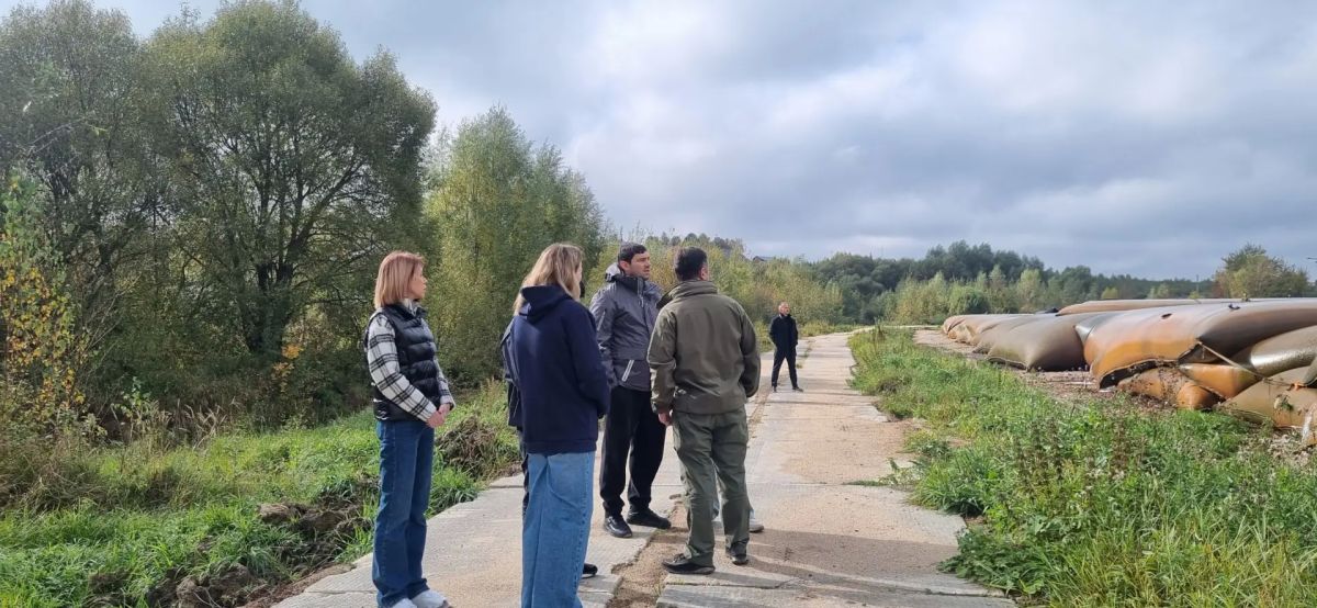 Чистый берег, чистая вода: в Сергиевом Посаде приводят в порядок Копнинку