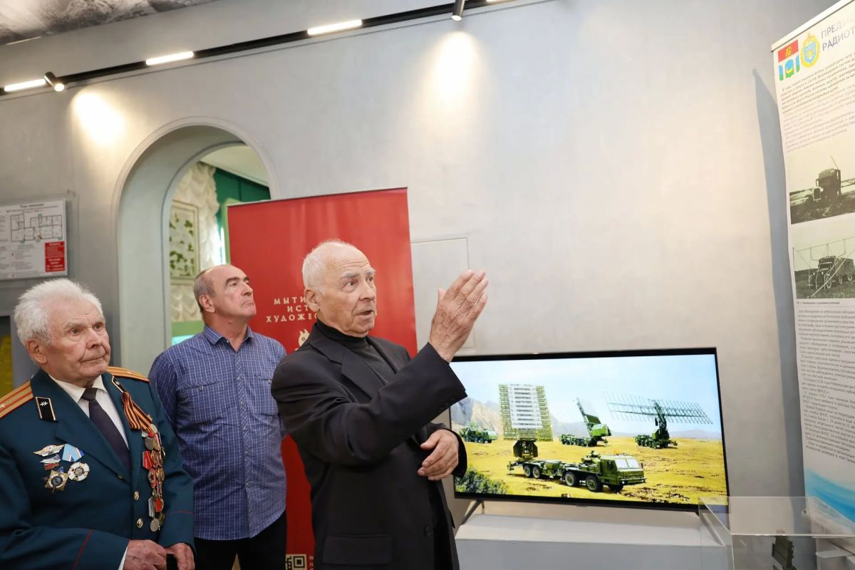 «Разведчики неба»: в Мытищах открылась новая выставка об истории на радарах «Разведчики неба»: в Мытищах открылась новая выставка об истории на радарах