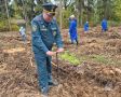 Пожарные Красногорска приняли участие в экологической акции