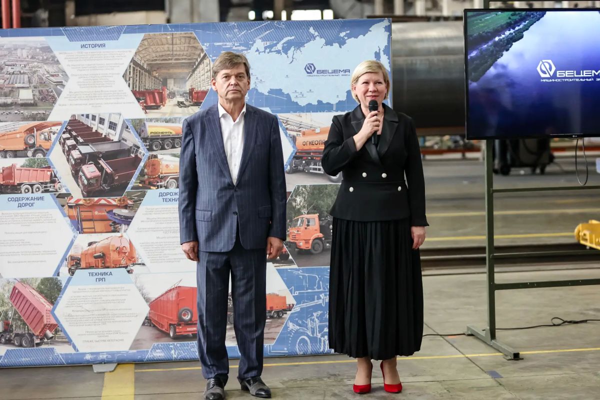 В Красногорске поздравили машиностроителей с профессиональным праздником В Красногорске поздравили машиностроителей с профессиональным праздником