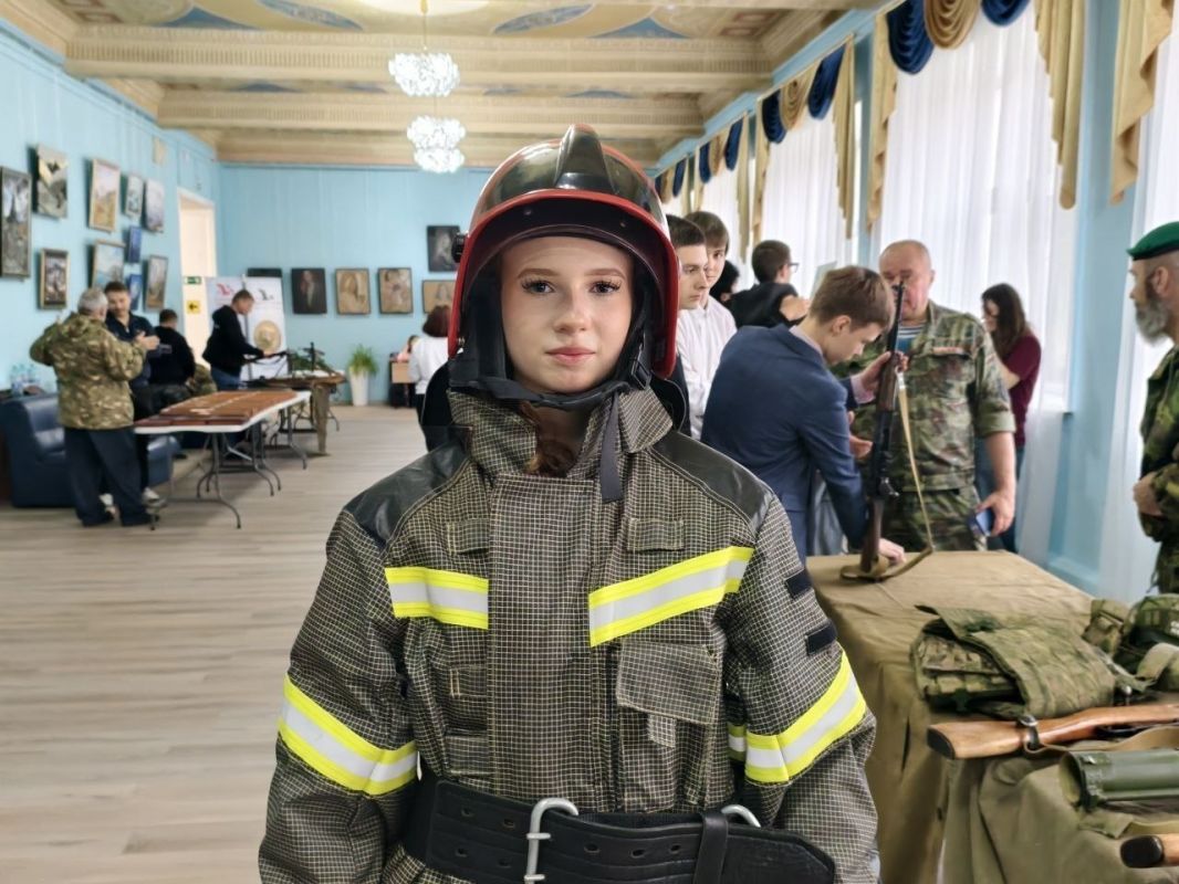 Более 300 молодых жителей Подольска приняли участие в фестивале «Мы выбираем жизнь!» Более 300 молодых жителей Подольска приняли участие в фестивале «Мы выбираем жизнь!»