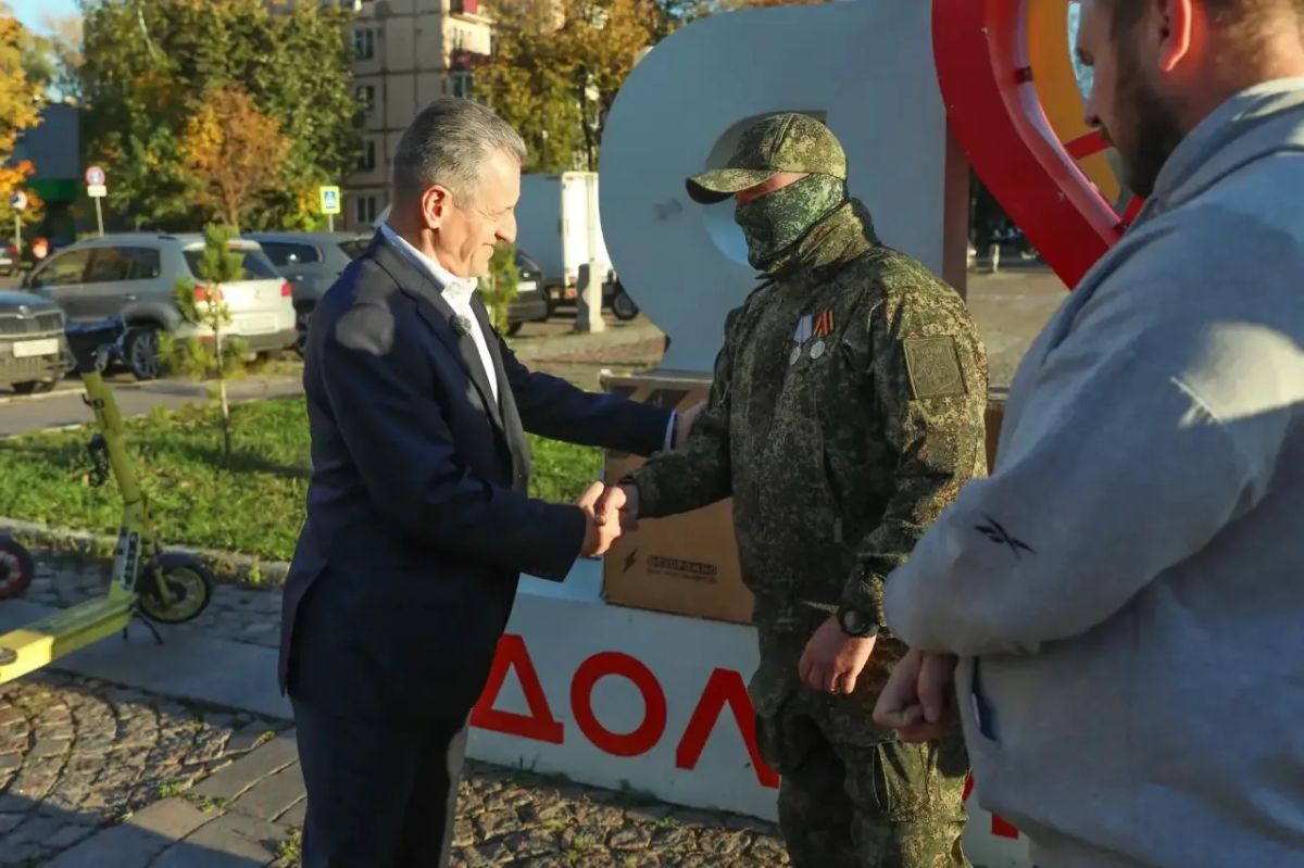 Сегодня передали гуманитарную помощь нашему земляку – бойцу специальной военной операции Сергею с позывным «Телек» Сегодня передали гуманитарную помощь нашему земляку – бойцу специальной военной операции Сергею с позывным «Телек»