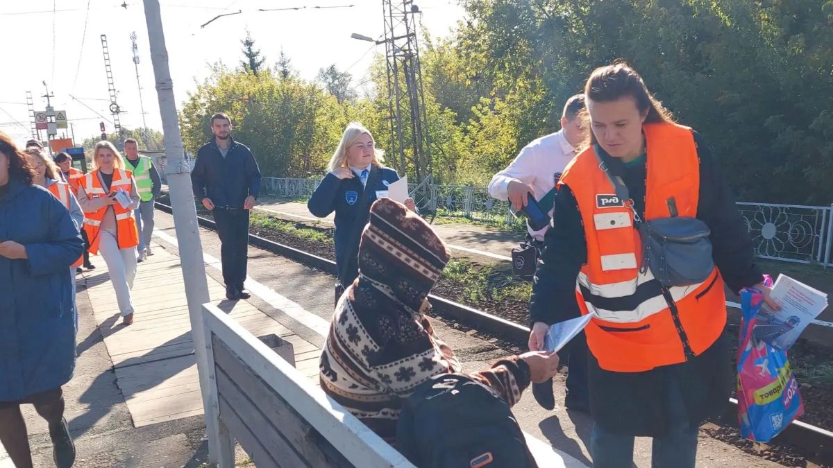 В Серпухове состоялось очередное выездное заседание Комиссии по безопасности на железнодорожной инфраструктуре В Серпухове состоялось очередное выездное заседание Комиссии по безопасности на железнодорожной инфраструктуре