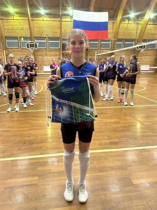 27 сентября в ФОЗ «Тонус» прошло спортивное соревнование муниципального округа Чехов по волейболу среди девушек 2012-2013 гг.р 27 сентября в ФОЗ «Тонус» прошло спортивное соревнование муниципального округа Чехов по волейболу среди девушек 2012-2013 гг.р
