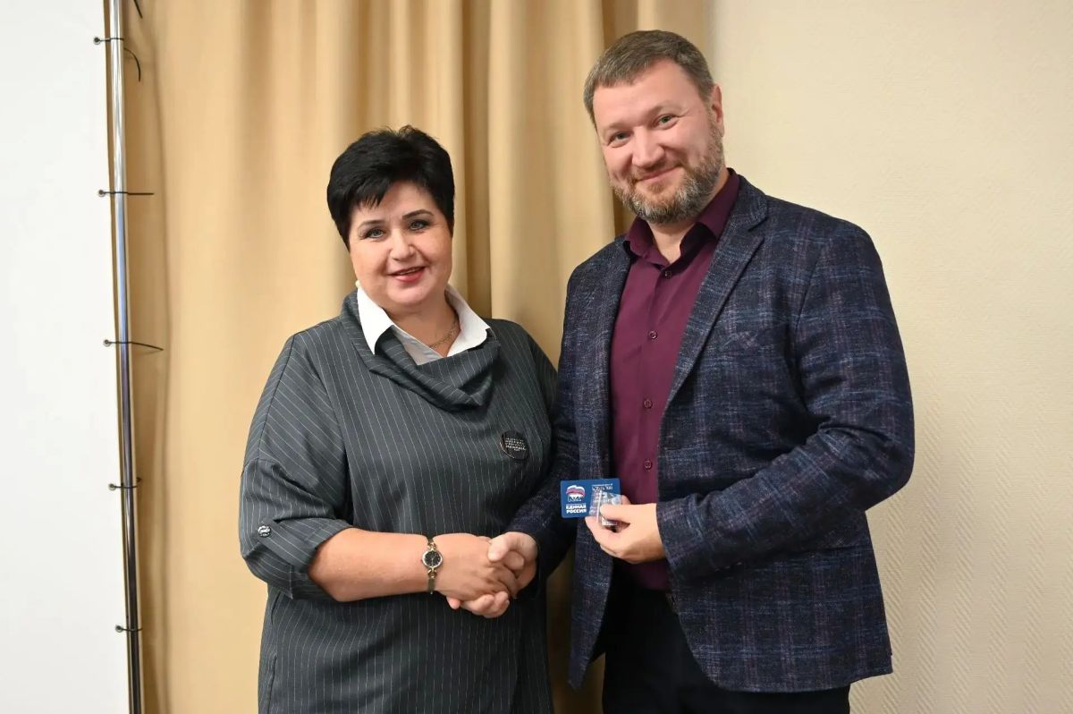 В Серпухове под председательством депутата окружного Совета, члена Политсовета МОП Елены Акимовой состоялось заседание политического Совета местного отделения партии В Серпухове под председательством депутата окружного Совета, члена Политсовета МОП Елены Акимовой состоялось заседание политического Совета местного отделения партии