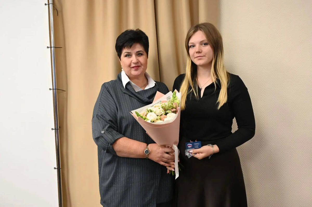 В Серпухове под председательством депутата окружного Совета, члена Политсовета МОП Елены Акимовой состоялось заседание политического Совета местного отделения партии В Серпухове под председательством депутата окружного Совета, члена Политсовета МОП Елены Акимовой состоялось заседание политического Совета местного отделения партии