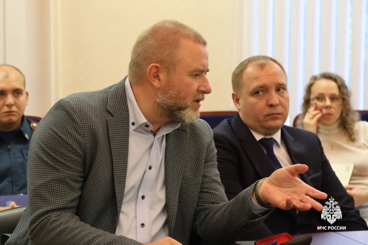 Во ВНИИПО МЧС России состоялся ряд рабочих совещаний под председательством Романа Курынина Во ВНИИПО МЧС России состоялся ряд рабочих совещаний под председательством Романа Курынина