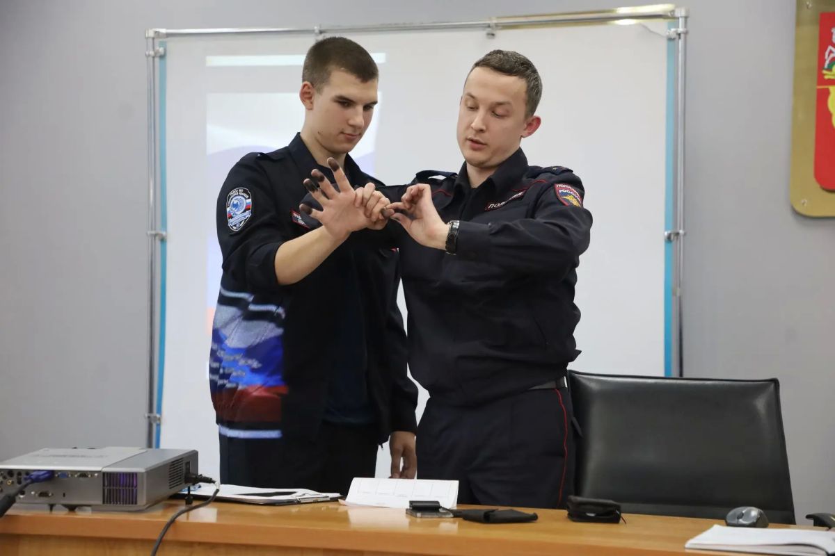 В УМВД России «Серпуховское» состоялся День открытых дверей В УМВД России «Серпуховское» состоялся День открытых дверей