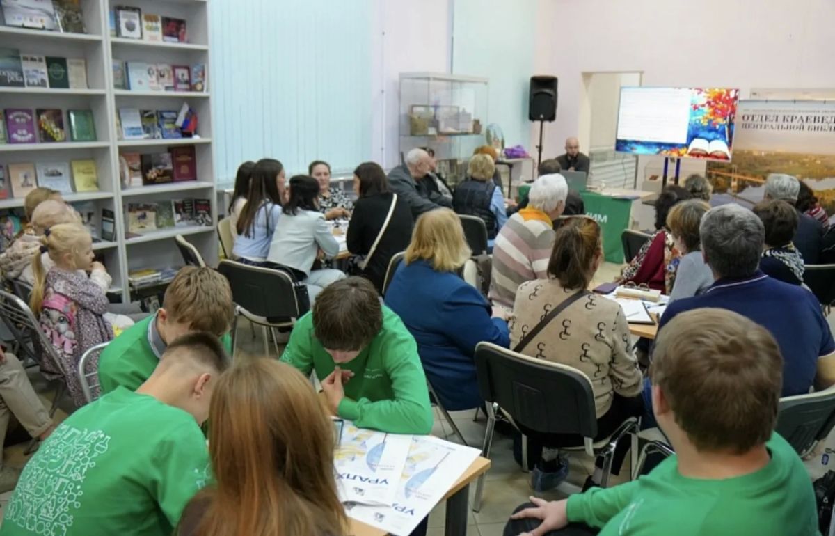 В отделе краеведения Центральной библиотеки им. Инны Гофф прошло мероприятие, приуроченное ко дню рождения Сергея Есенина В отделе краеведения Центральной библиотеки им. Инны Гофф прошло мероприятие, приуроченное ко дню рождения Сергея Есенина
