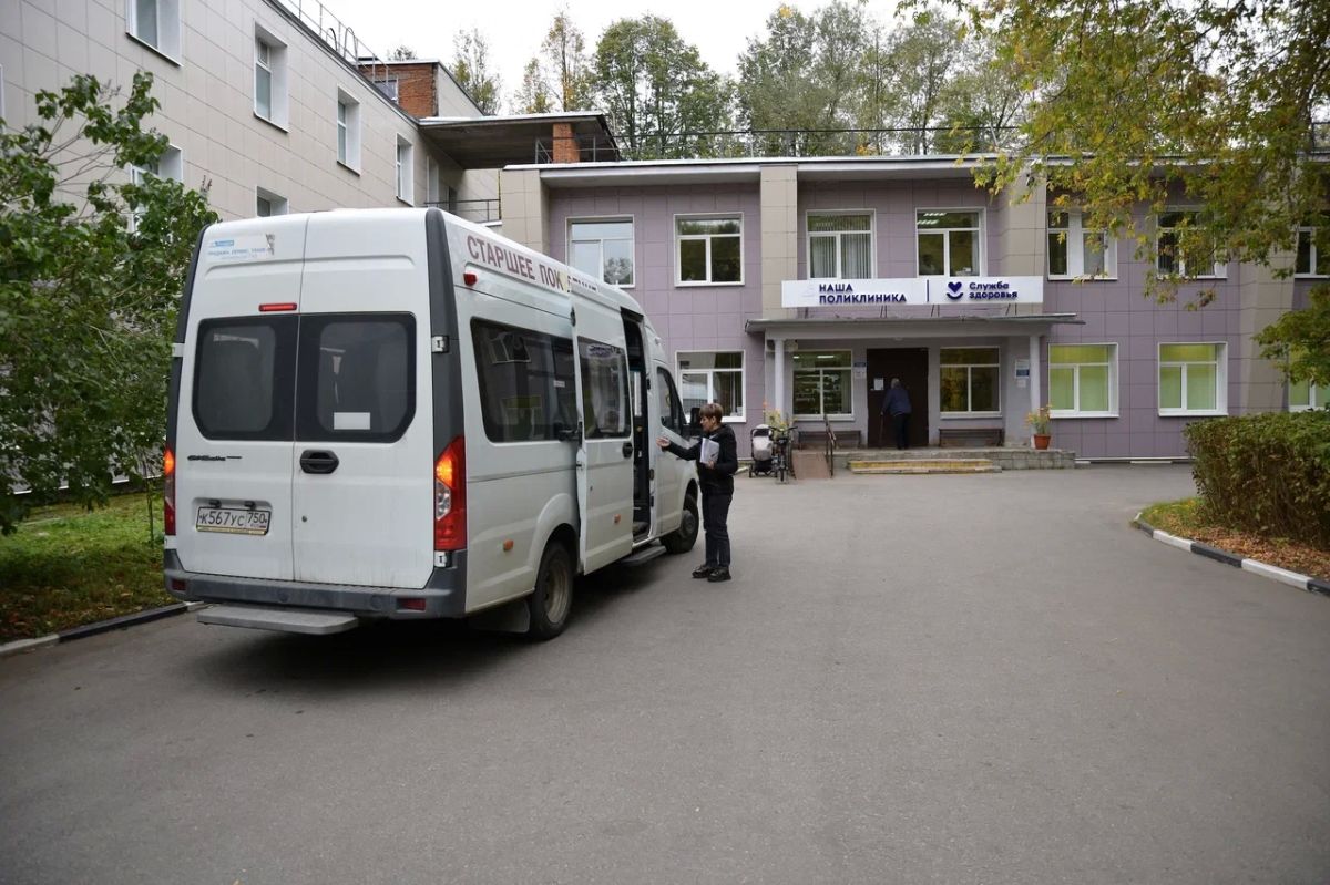 Социальный транспорт для сельчан: октябрьский график бесплатных поездок в поликлинику