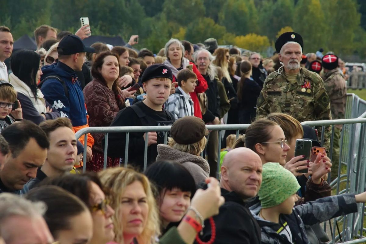 Военно-исторический фестиваль «Прорыв»: ступинец в образе гусара Военно-исторический фестиваль «Прорыв»: ступинец в образе гусара