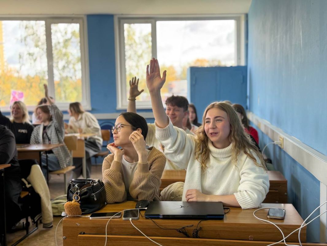 В Химках автоинспекторы. совместно с представителями РОО «СБДД» провели интерактивный тренинг «Без промилле» В Химках автоинспекторы. совместно с представителями РОО «СБДД» провели интерактивный тренинг «Без промилле»