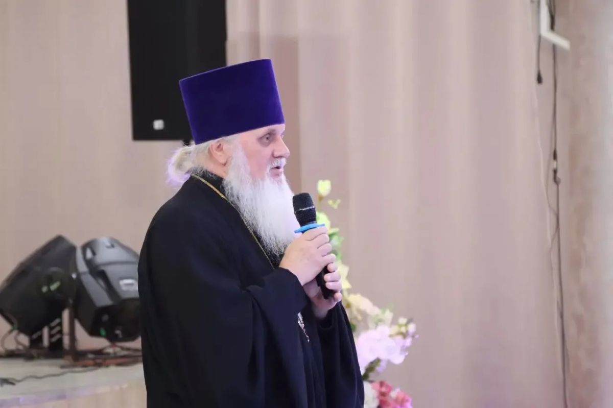 Сергей Мужальских: Поздравил представителей старшего поколения с праздником Сергей Мужальских: Поздравил представителей старшего поколения с праздником
