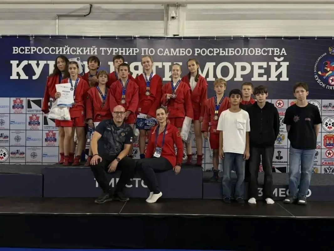 Восемь медалей завоевали люберецкие самбисты на всероссийском «Кубке пяти морей»