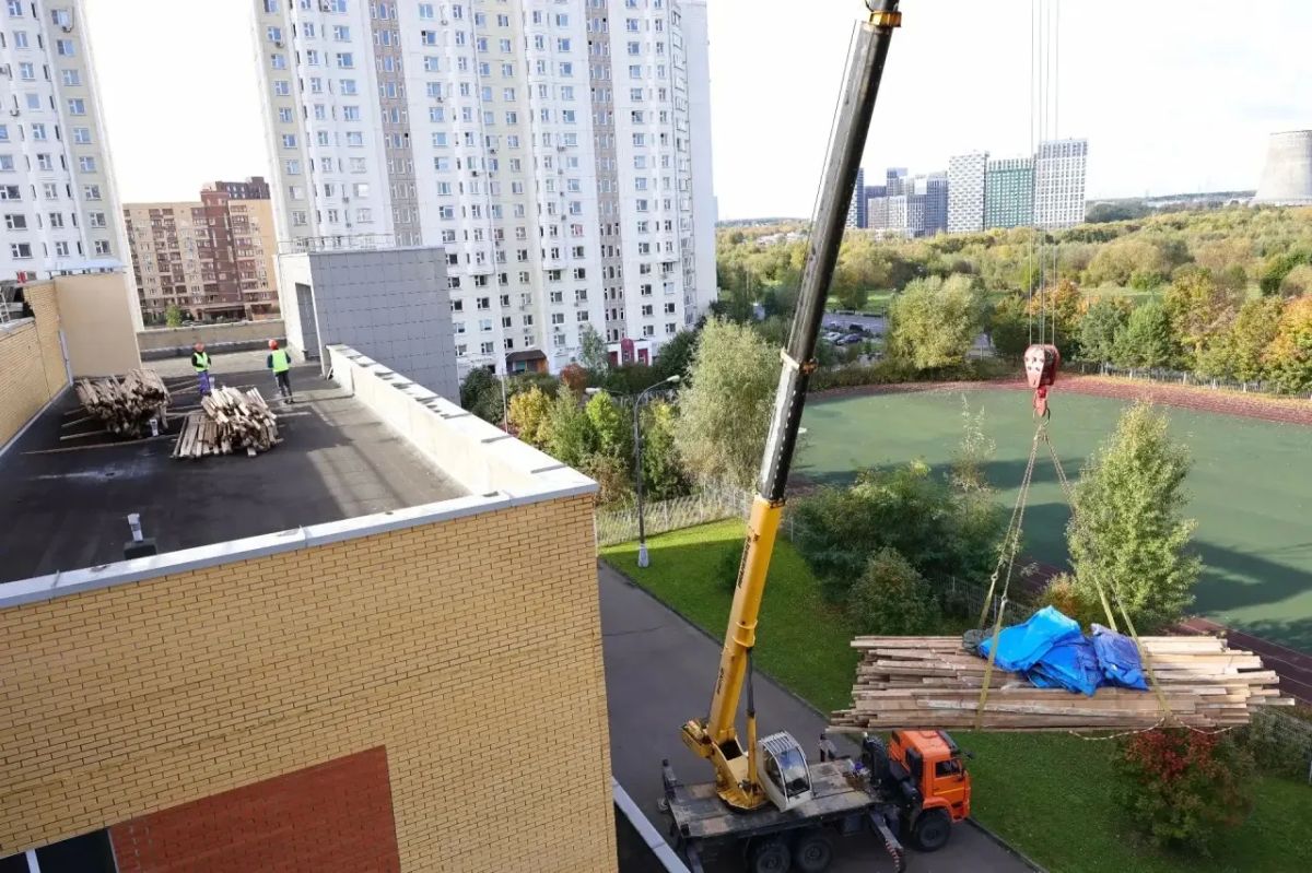 Юлия Купецкая: В лицее №34 по улице Борисовка, д.6 ведётся ремонт кровли Юлия Купецкая: В лицее №34 по улице Борисовка, д.6 ведётся ремонт кровли