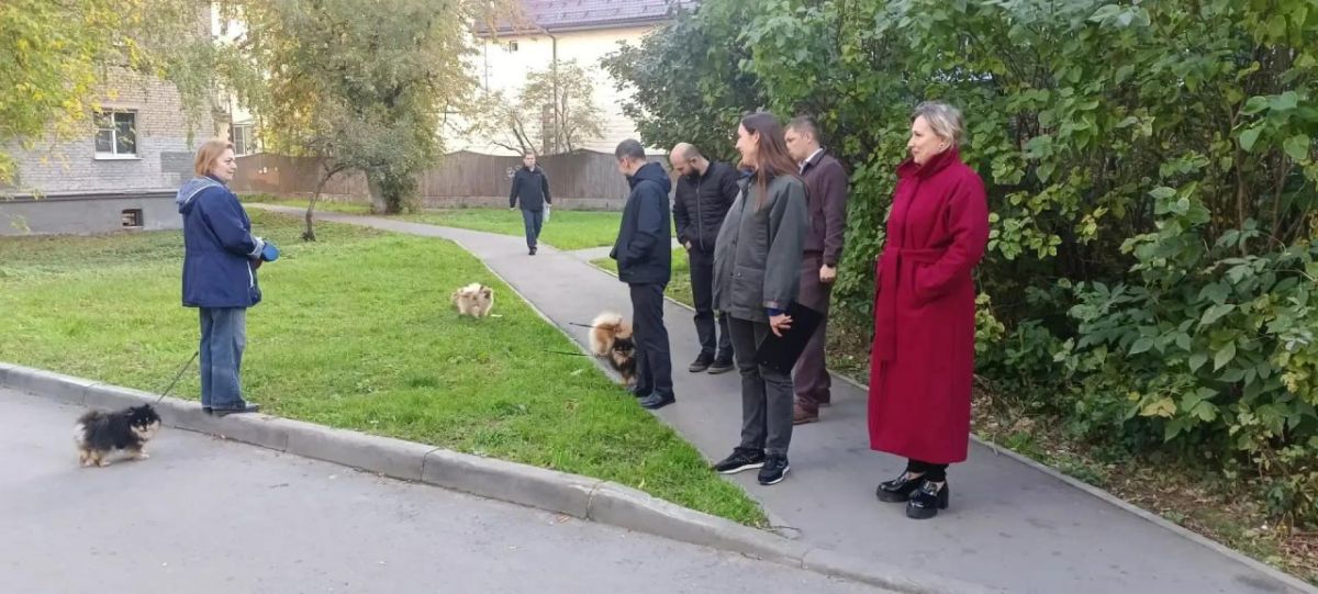 Заместитель главы округа Ольга Шашкова провела плановый обход микрорайона Межшоссейный Заместитель главы округа Ольга Шашкова провела плановый обход микрорайона Межшоссейный