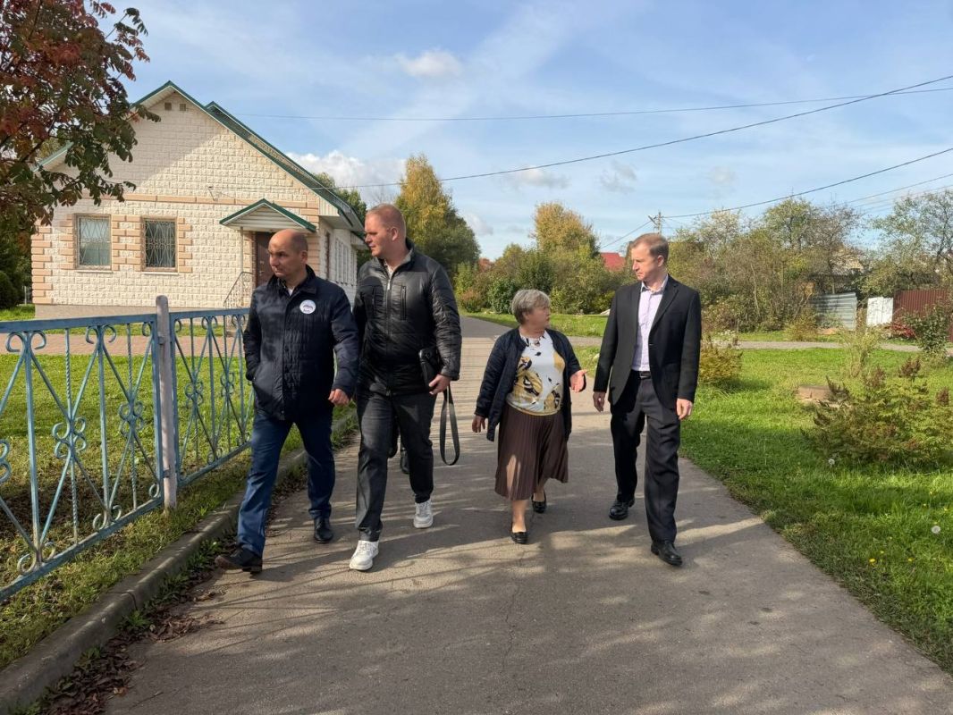 Заместитель главы городского округа Подольск Михаил Саруханов провёл обход в селе Покров Заместитель главы городского округа Подольск Михаил Саруханов провёл обход в селе Покров
