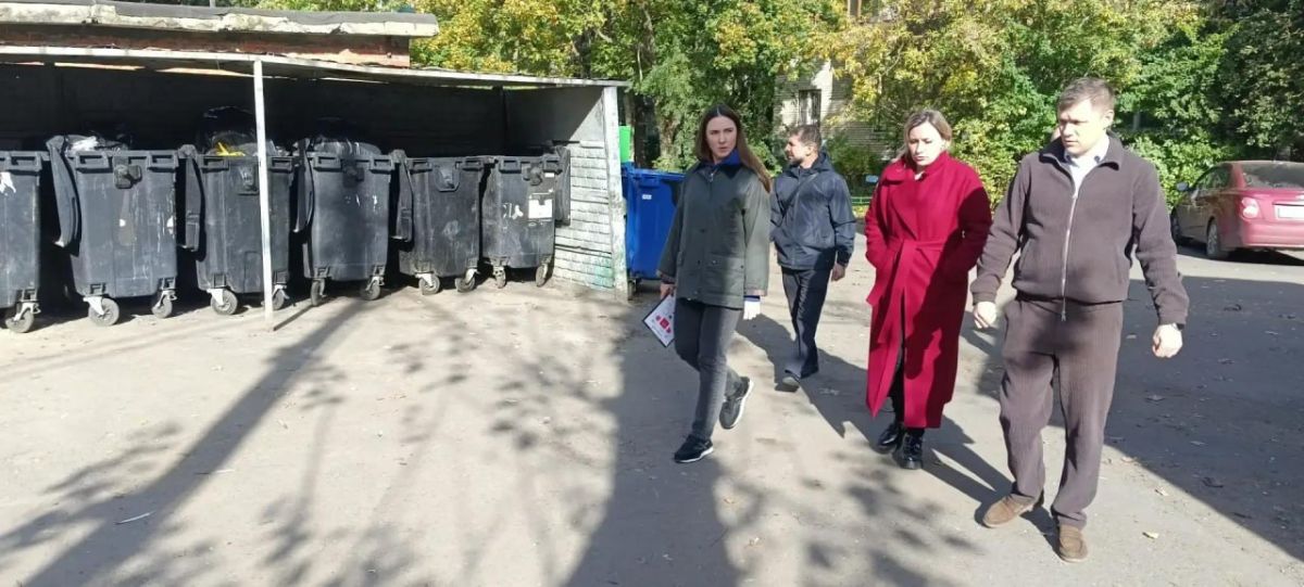 Заместитель главы округа Ольга Шашкова провела плановый обход микрорайона Межшоссейный Заместитель главы округа Ольга Шашкова провела плановый обход микрорайона Межшоссейный