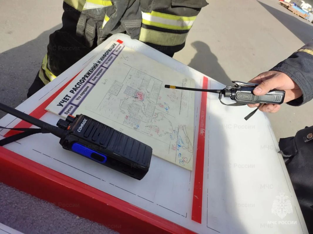 В Подольске прошли пожарно-тактические учения на базе складского комплекса В Подольске прошли пожарно-тактические учения на базе складского комплекса