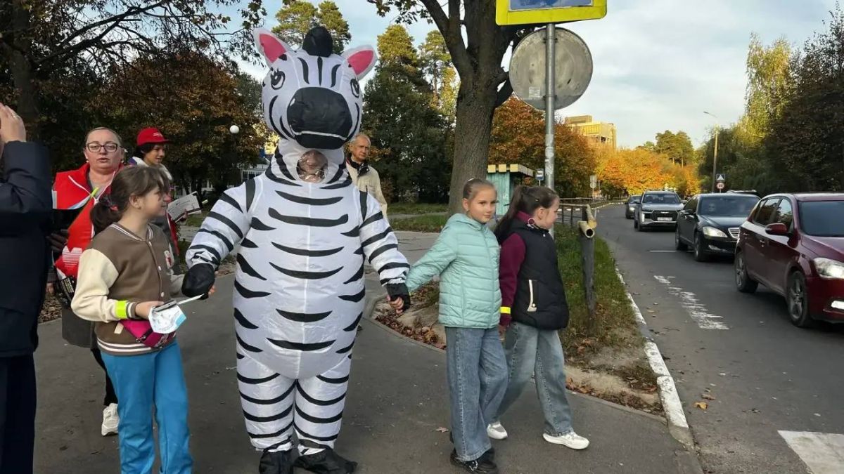 В преддверии осенних школьных каникул Госавтоинспекция делает особый акцент на безопасности пешеходных переходов В преддверии осенних школьных каникул Госавтоинспекция делает особый акцент на безопасности пешеходных переходов