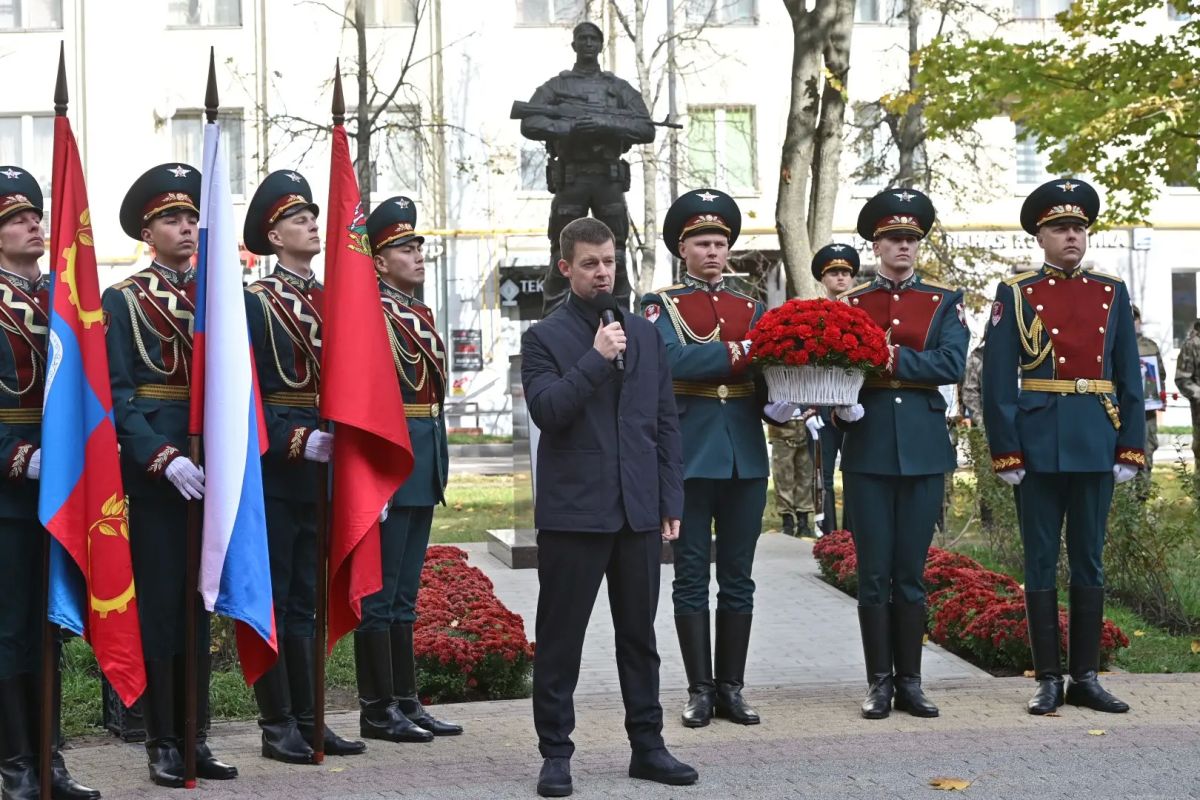 Сергей Юров: Принял участие в открытии памятника «Воину Сил специального назначения, обладателю крапового берета, отдавшему жизнь во имя Родины»