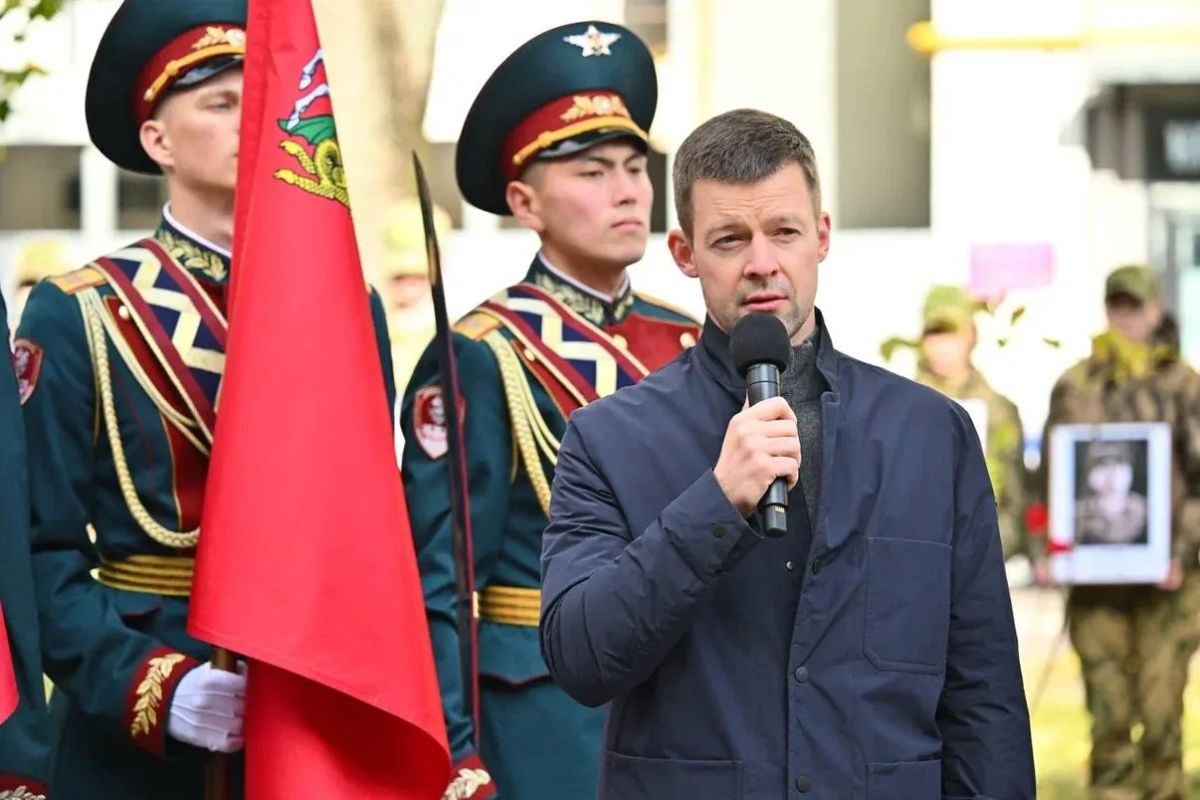 Памятник Воину спецназа открыли в Балашихе Памятник Воину спецназа открыли в Балашихе