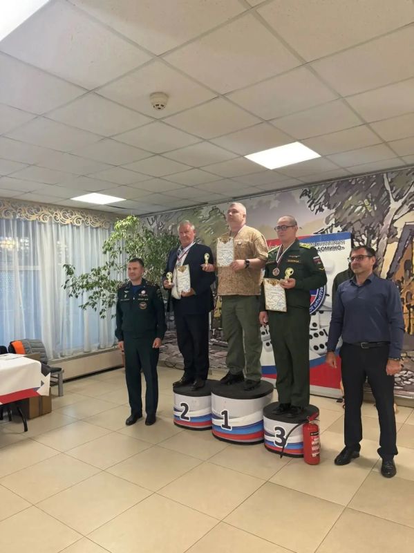 В Красногорске прошел турнир по домино ко Дню гражданской обороны В Красногорске прошел турнир по домино ко Дню гражданской обороны