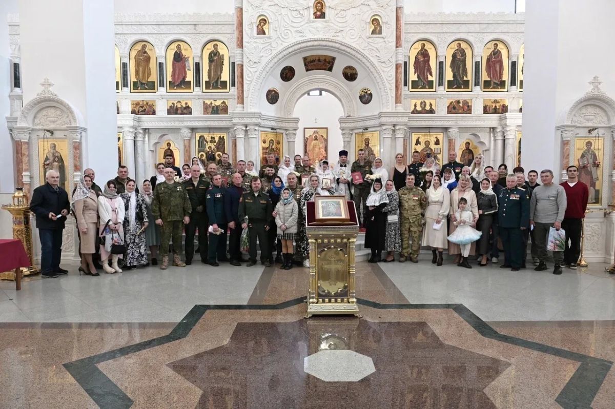 Любовь, проверенная временем: в Красногорске прошло венчание ветеранов СВО Любовь, проверенная временем: в Красногорске прошло венчание ветеранов СВО