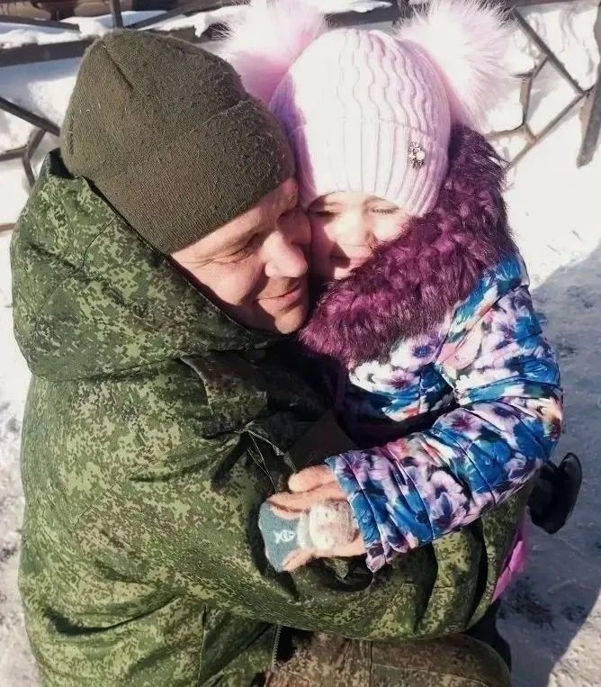 В городском округе Серпухов продолжают рассказывать о тех, кто сейчас на передовой В городском округе Серпухов продолжают рассказывать о тех, кто сейчас на передовой