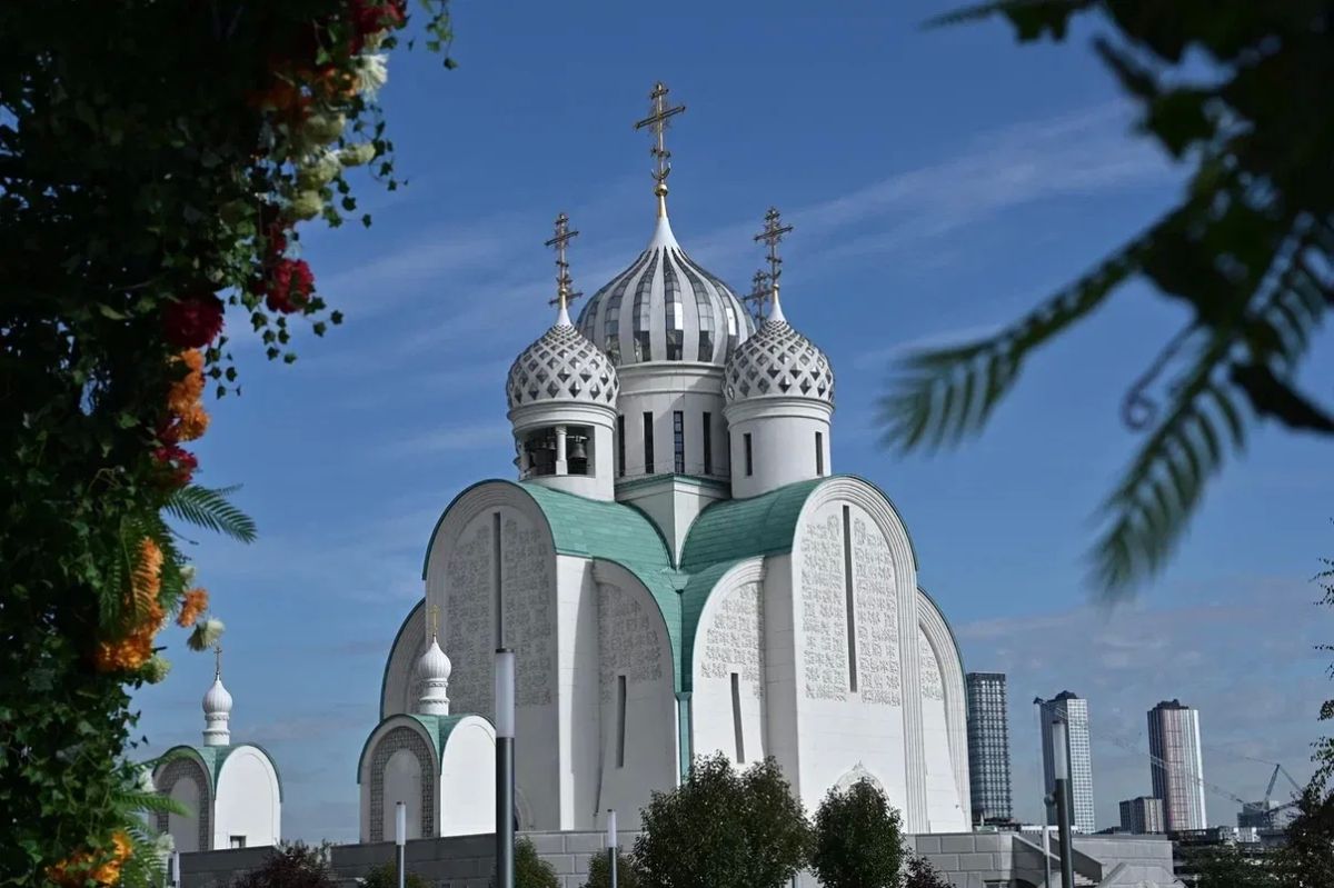 В Никольском соборе Павшинской поймы в Красногорске сегодня прошло особенное событие – семь пар наших Героев-членов Ассоциации ветеранов СВО Московской области прошли таинство венчания и скрепили свои союзы перед Богом В Никольском соборе Павшинской поймы в Красногорске сегодня прошло особенное событие – семь пар наших Героев-членов Ассоциации ветеранов СВО Московской области прошли таинство венчания и скрепили свои союзы перед Богом