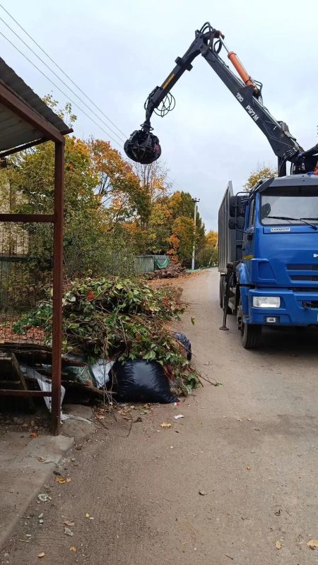 Сотрудники МБУ «Благоустройство СП» продолжают наводить порядок во всех населённых пунктах Сергиево-Посадского округа Сотрудники МБУ «Благоустройство СП» продолжают наводить порядок во всех населённых пунктах Сергиево-Посадского округа